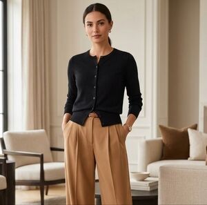 Ann Taylor 100% Extra fine Merino Wool  Lightweight  Button Up Cardigan Black M